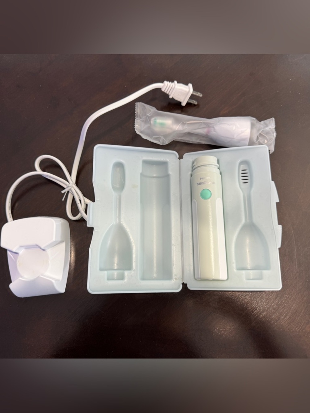 Philips E SeriesSonicare Travel Toothbrush Handle - White with Mint Green Button